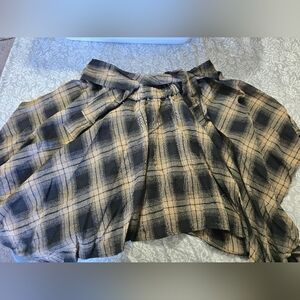 Chic Plaid Mini Skirt in Black and Tan